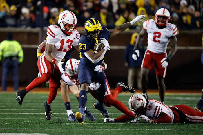 C.J. Stokes run 2022 Nebraska vs Michigan football USATSI_19420786
